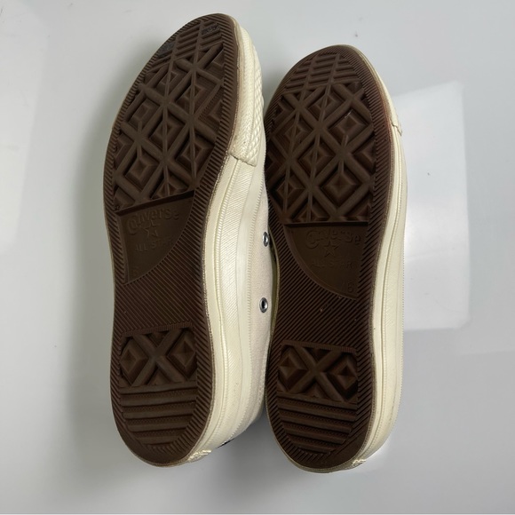 CdG PLAY x Converse Women's Chuck Taylor All Star Peek-A-Boo Low-Top Sneakers - Picture 4 of 7